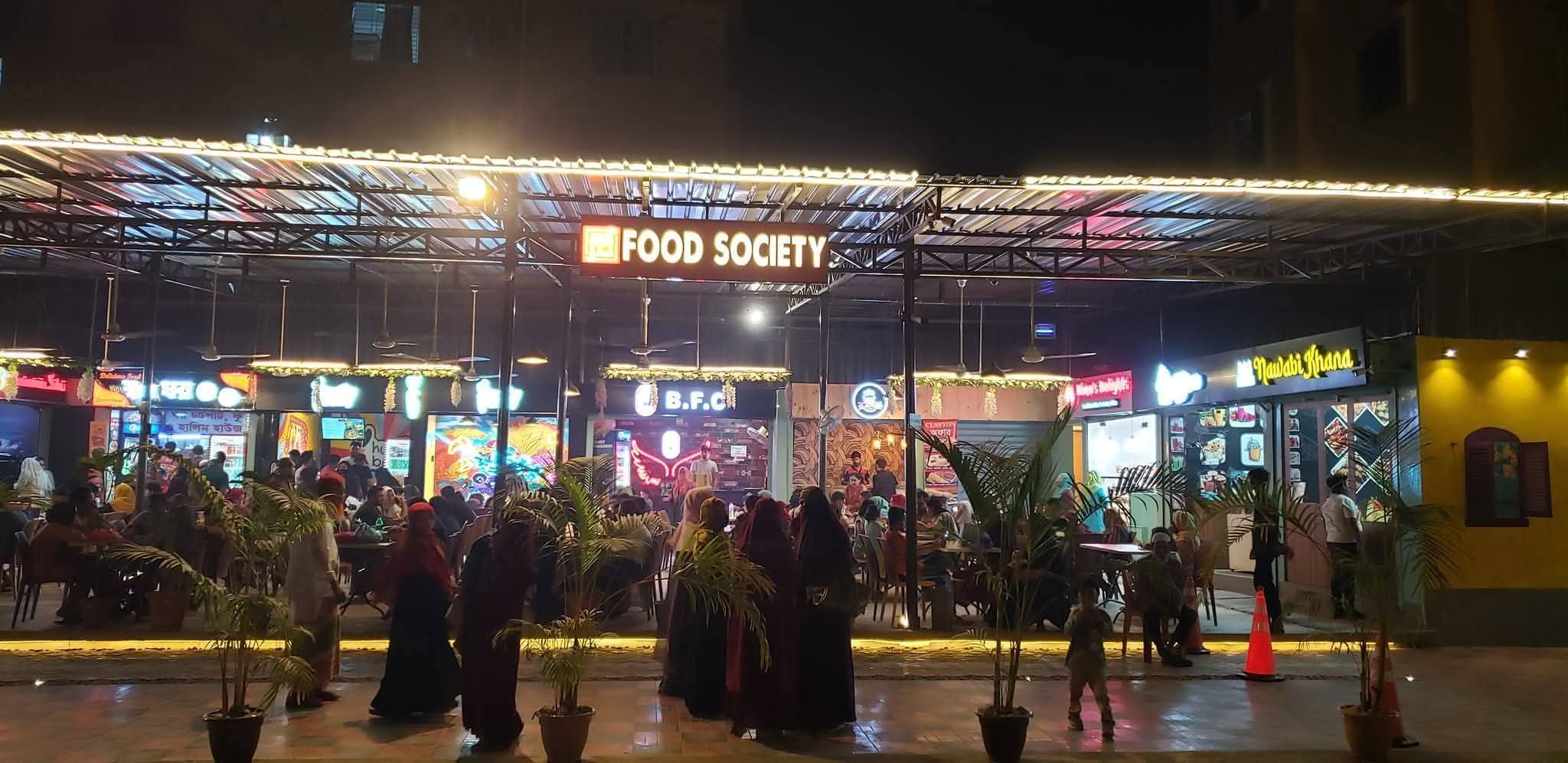 Restaurant at Food Society, Madartek