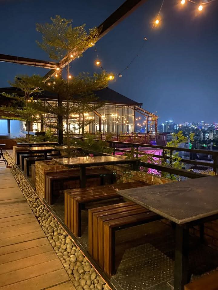 Rooftop Restaurant at Hatirjheel